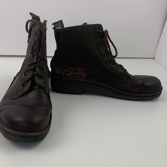 Naot Tri-Colour Lace Up Chelsea Boots - Picture 4 of 8